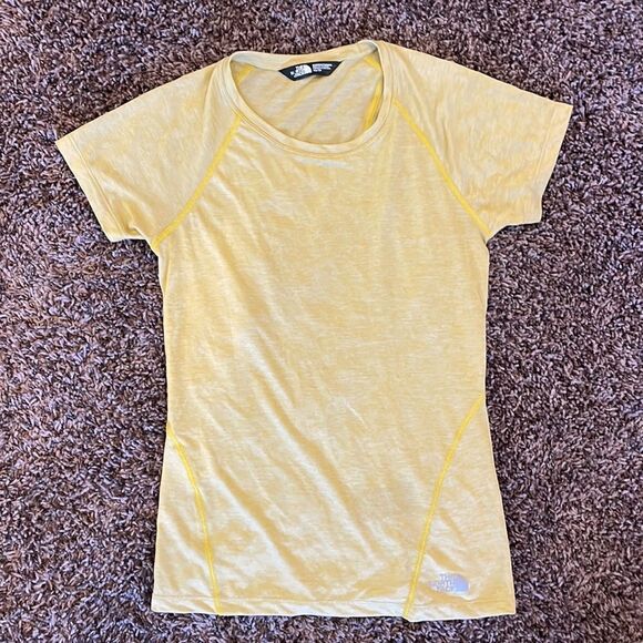 The North Face Light Weight Yellow Workout Casual Short Sleeve Shirt Top - Picture 1 of 6